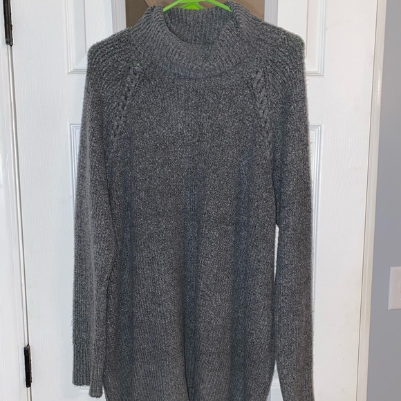 American Eagle Outfitters Sweaters - American Eagle Turtleneck Sweater